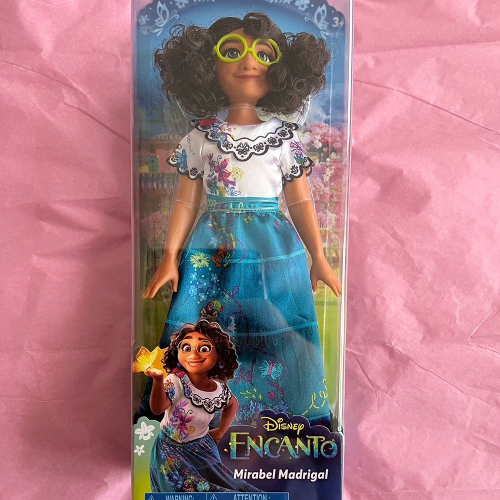 Disney Encanto Maribel Madrigal